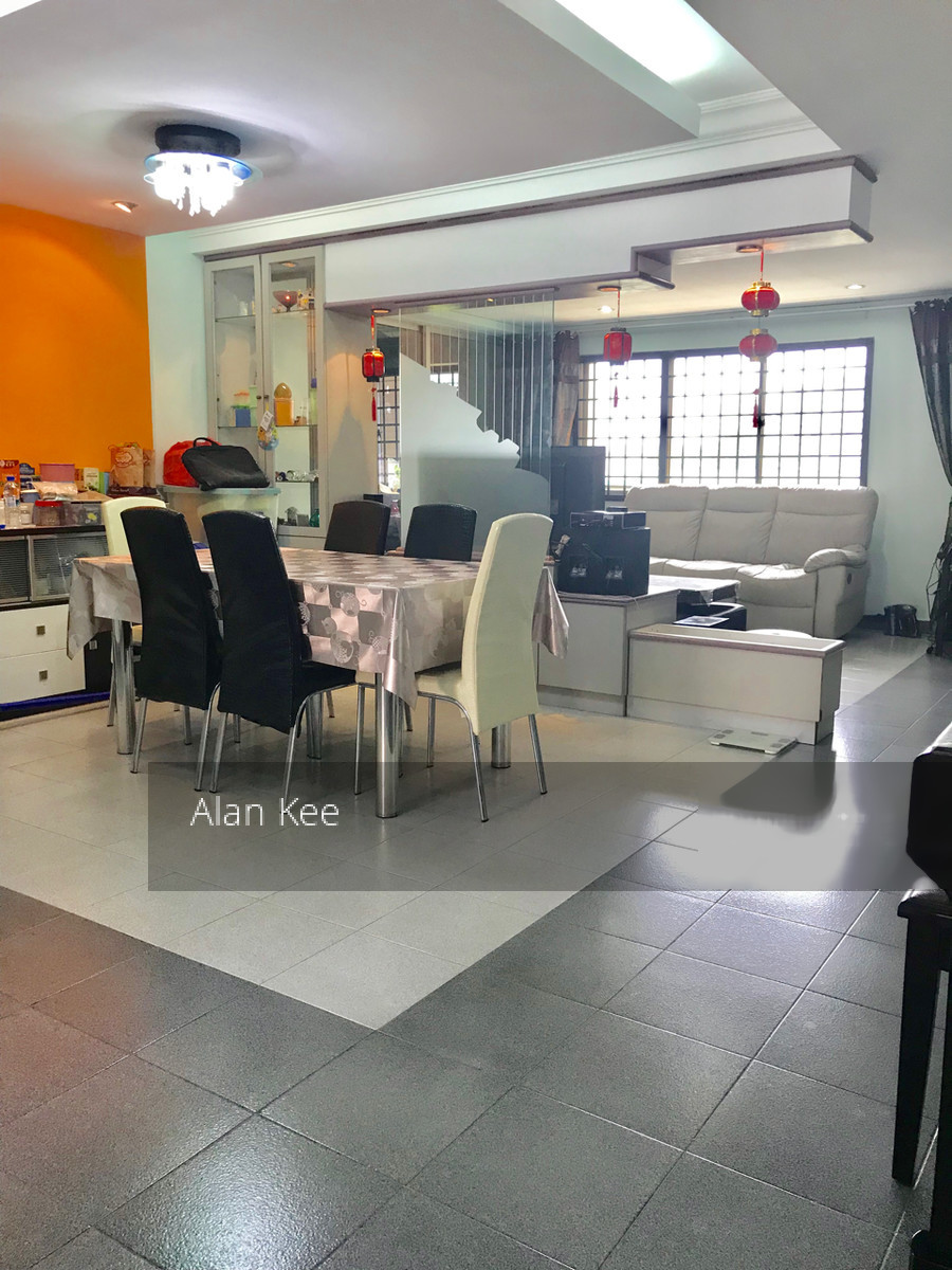 Blk 527 Serangoon North Avenue 4 (Serangoon), HDB Executive #221038011